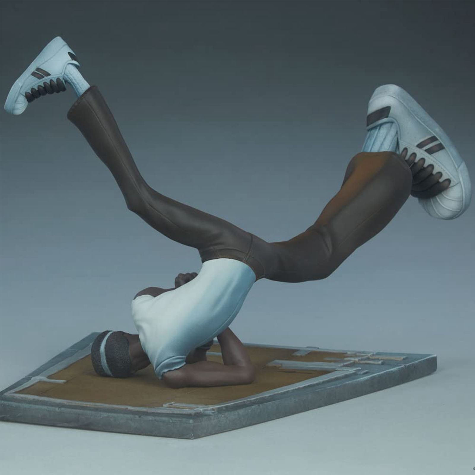 Hip Hop Elements Sculpture Artist Statue DJ Break Dance Modeling Resin Sculpture - Image 2